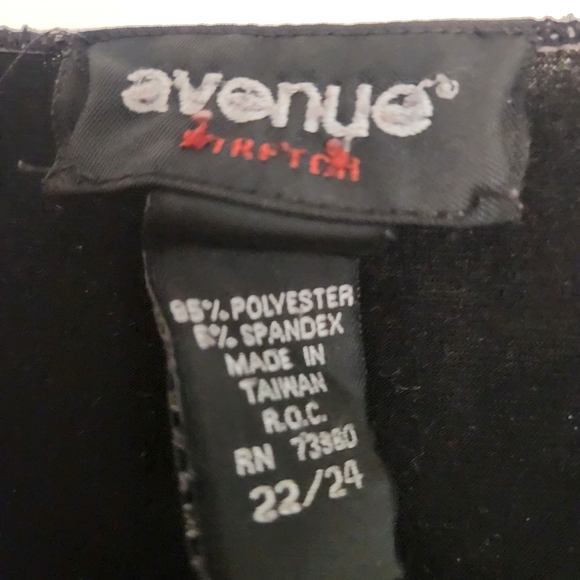 Avenue Charcoal Tank Top - Picture 2 of 2